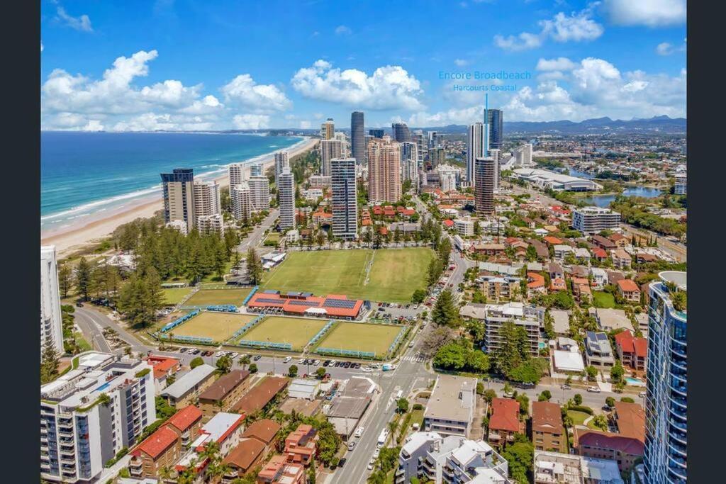 Broadbeach Elegant With Views! Apartment Gold Coast